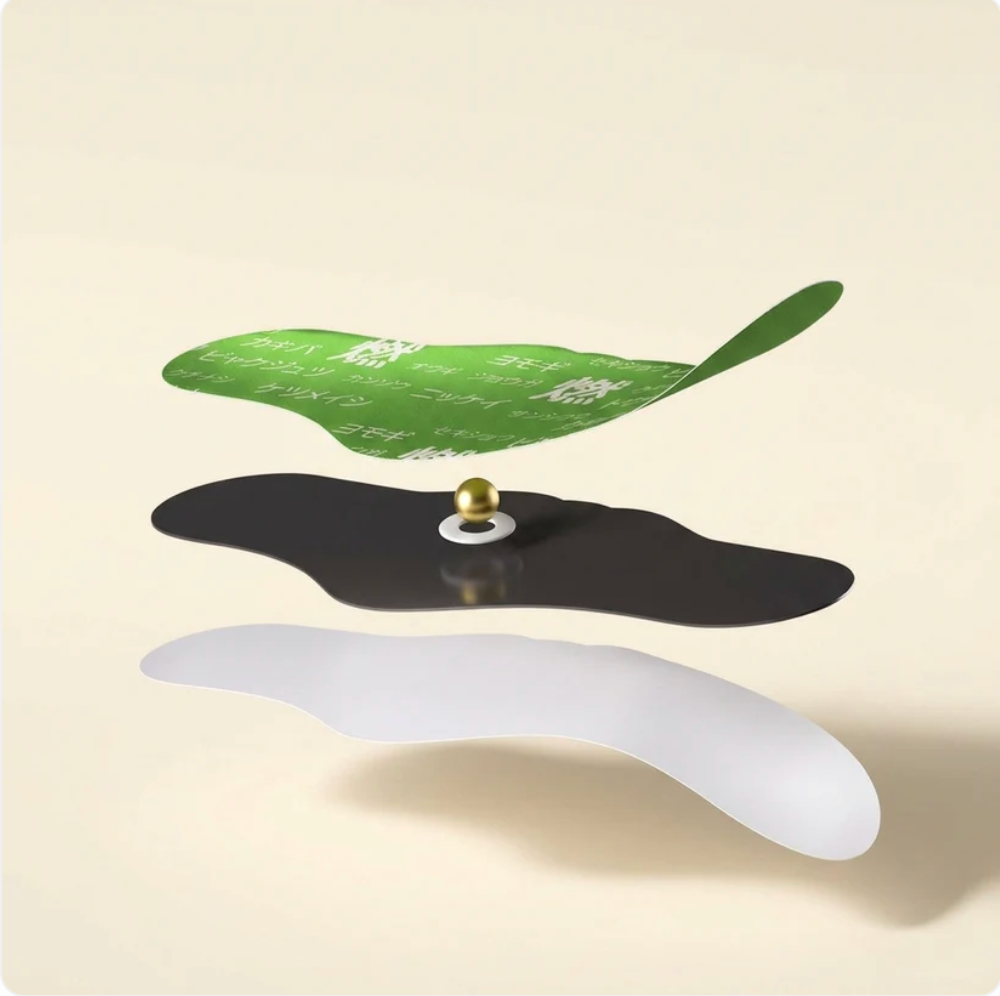 Patch d'équilibre aux herbes japonaises™  Réduit le ballonnement, affine la taille et purifie en douceur — pendant que tu dors.